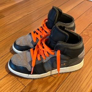 YOUTH AIR JORDAN 1 RETRO